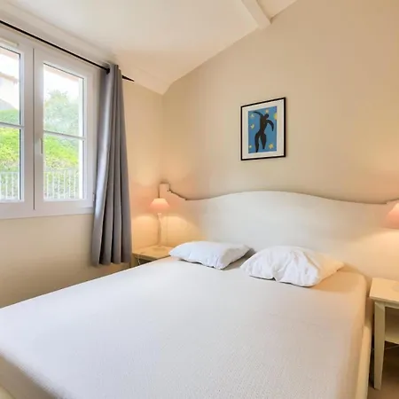 Les Bastides Aux Restanques Du Golfe De St Tropez - Maeva - Bastide Vue Pour 6 Personnes - Prestige Mae-2259 *
