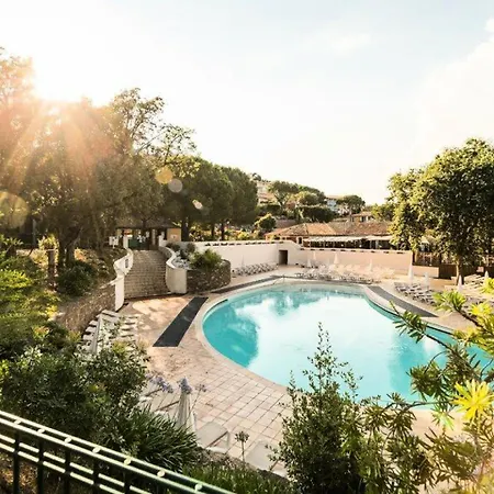 Les Bastides Aux Restanques Du Golfe De St Tropez - Maeva - Bastide Vue Pour 6 Personnes - Prestige Mae-2259 *